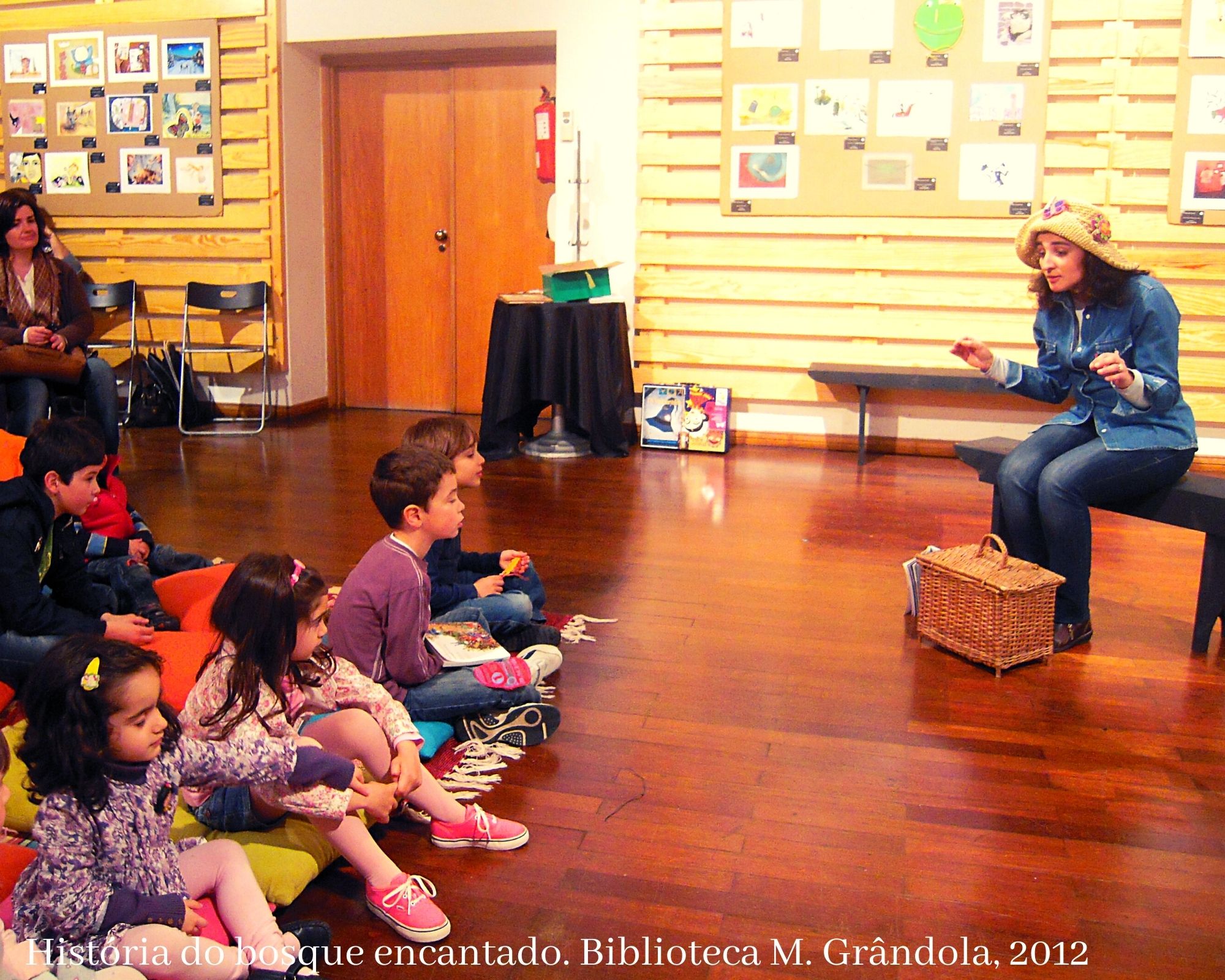Sessão de histórias | Biblioteca M. Grândola | 2012